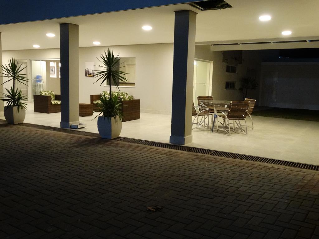 Pousada Casa Nova เซาโจเซดอสกัมปอส ภายนอก รูปภาพ